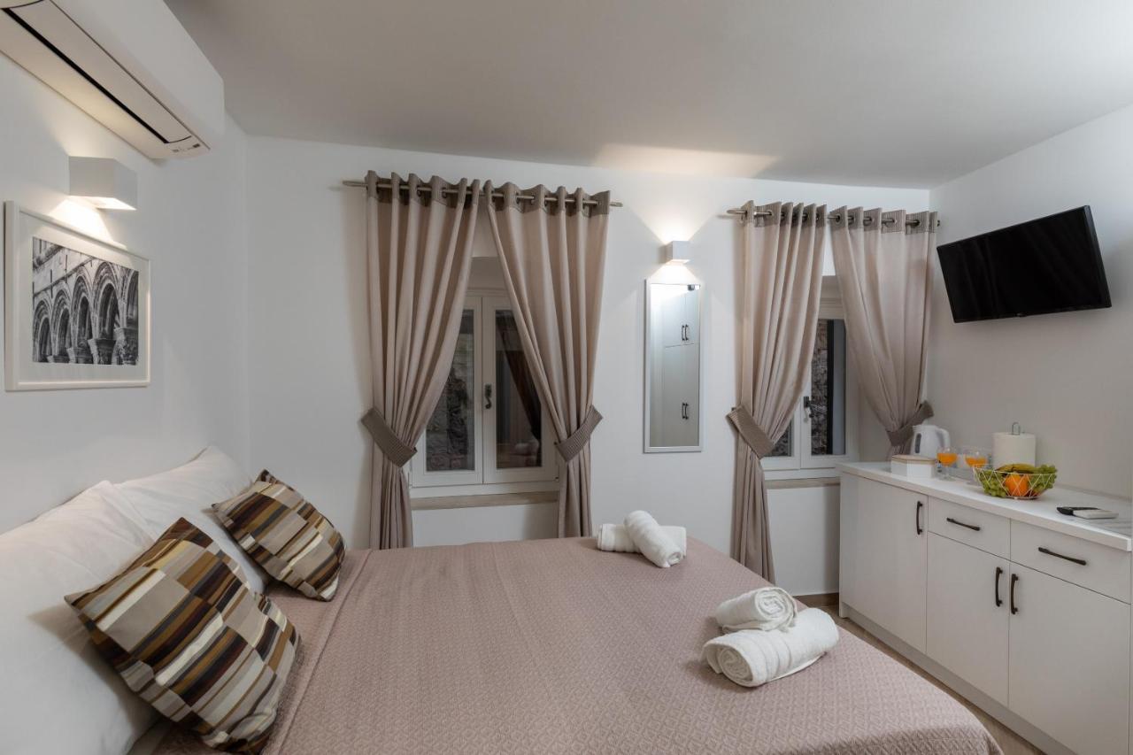 Apartment & Rooms Palmotta Дубровник Екстериор снимка