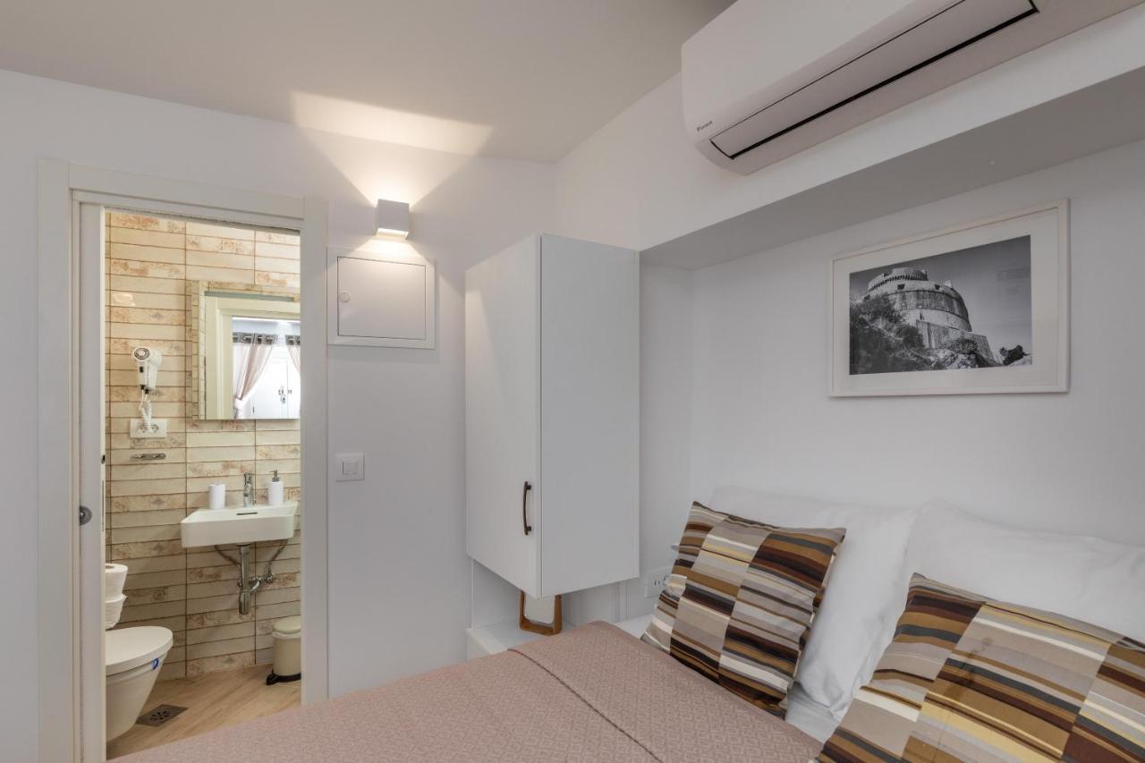 Apartment & Rooms Palmotta Дубровник Екстериор снимка